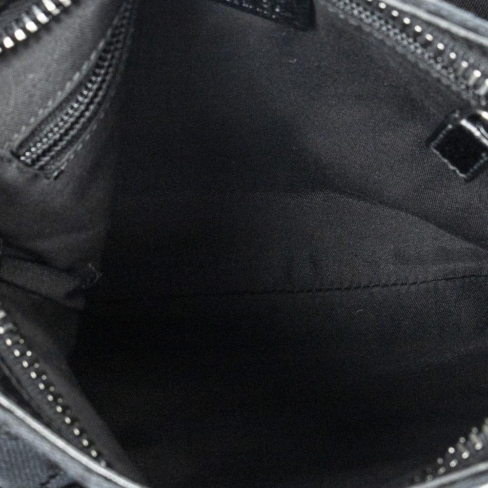 Gucci Front Slip Pocket Crossbody - Picture 9 of 10